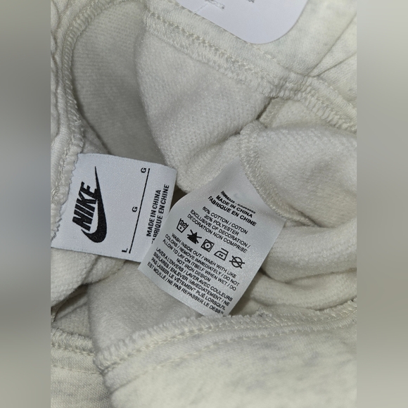 NWT Nike Fleece Tapered Joggers - Picture 7 of 7